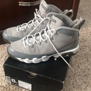 Air Jordan 9 Retro (Grade-school)